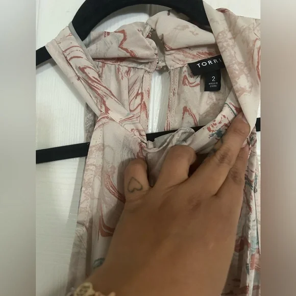 Torrid Marble Print Halter Top size 2 - Picture 4 of 6